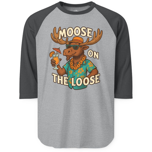 Moose On The Loose Funny Tropical Cartoon Vacation Shirt 3/4 Sleeve Raglan Shirt – Heather Grey/Heather Charcoal – Alaska Cruise Shirts