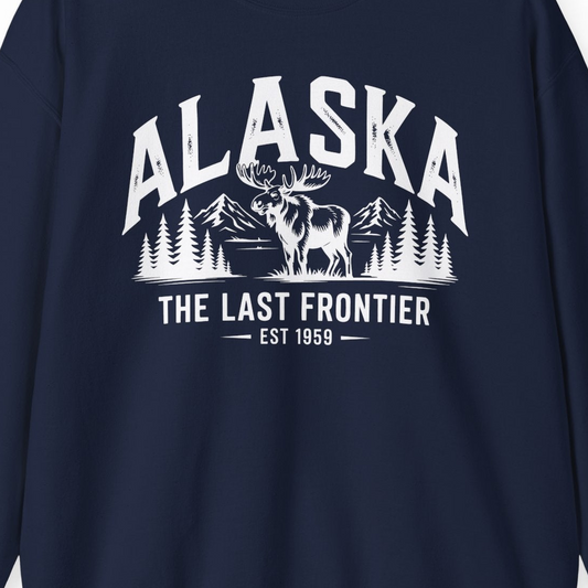 Alaska The Last Frontier Moose Mountain Wilderness Graphic Shirt — Sweatshirt Sweatshirt – Navy – Alaska Cruise Shirts Close Up