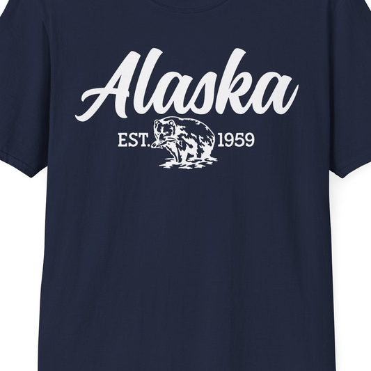 Alaska Bear Est 1959 Vintage Wildlife Graphic Monochrome Shirt — T-Shirt T-Shirt – Navy – Alaska Cruise Shirts Close Up