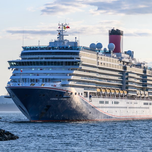 Carnival Luminosa Alaska cruise thumbnail