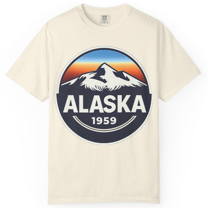 Alaska 1959 Retro Mountain Sunset Badge Shirt Vintage Statehood Tee — Comfort Comfort Colors T-Shirt – Ivory – Alaska Cruise Shirts