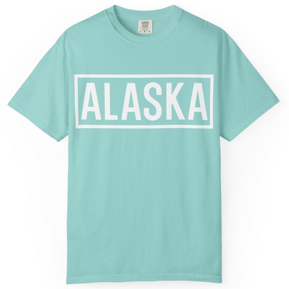 Alaska Bold Text Minimalist Monochrome Graphic Shirt for Travelers — Comfort Comfort Colors T-Shirt – Chalky Mint – Alaska Cruise Shirts