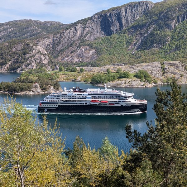 Fridtjof Nansen Alaska cruise thumbnail