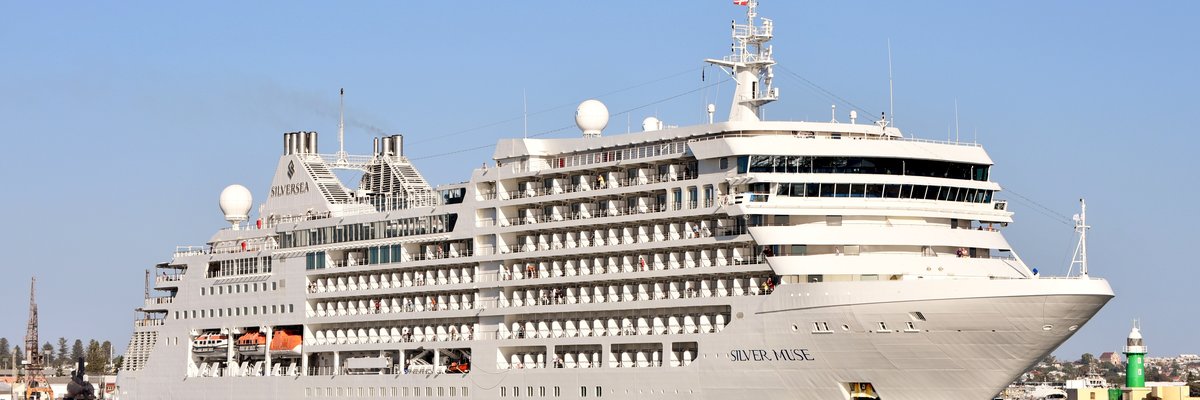 Silver Moon Alaska cruise hero image
