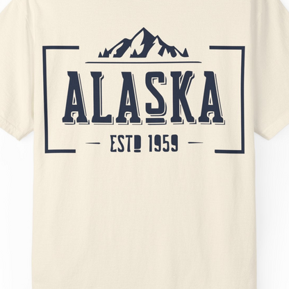 Alaska Mountain Vintage Shirt T-Shirt – Ivory – Alaska Cruise Shirts Close Up
