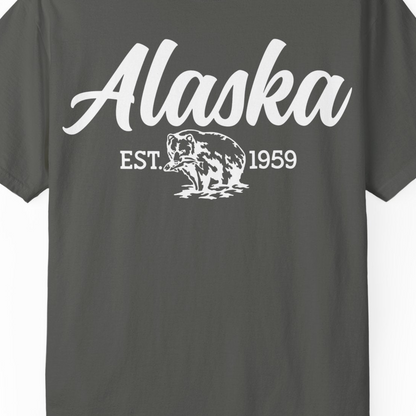 Alaska Bear Est 1959 Vintage Wildlife Graphic Monochrome Shirt — Comfort T-Shirt – Pepper – Alaska Cruise Shirts Close Up