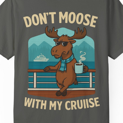Funny Moose on Alaska Cruise Ship Shirt T-Shirt – Pepper – Alaska Cruise Shirts Close Up