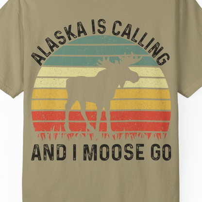 Alaska Is Calling And I Moose Go Retro Sunset Moose Graphic Shirt — Comfort T-Shirt – Khaki – Alaska Cruise Shirts Close Up
