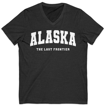 Alaska The Last Frontier Bold Collegiate Vintage State Pride Shirt — V-Neck V-Neck Shirt – Dark Grey Heather – Alaska Cruise Shirts