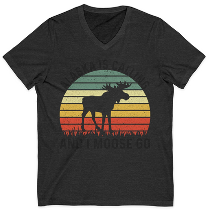 Alaska Is Calling And I Moose Go Retro Sunset Moose Graphic Shirt — V-Neck V-Neck Shirt – Dark Grey Heather – Alaska Cruise Shirts