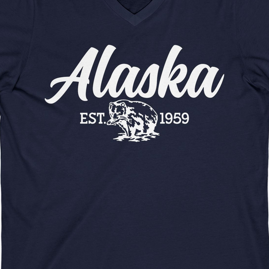 Alaska Bear Est 1959 Vintage Wildlife Graphic Monochrome Shirt — V-Neck V-Neck Shirt – Navy – Alaska Cruise Shirts Close Up